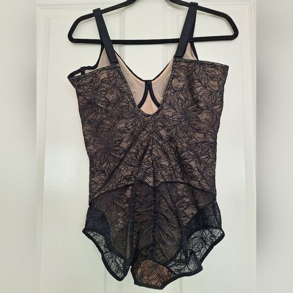 Leonisa Shaping Lace Black Bodysuit Size XXL - Picture 3 of 8